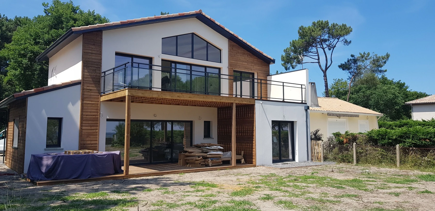 Alumedoc Verandas Le Medoc Les Pergolas En Bois Chaleur Et Authenticite 1
